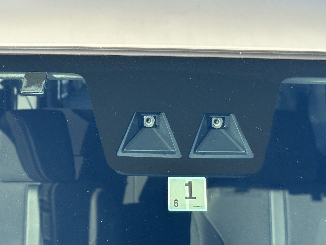 40044840-004.jpg