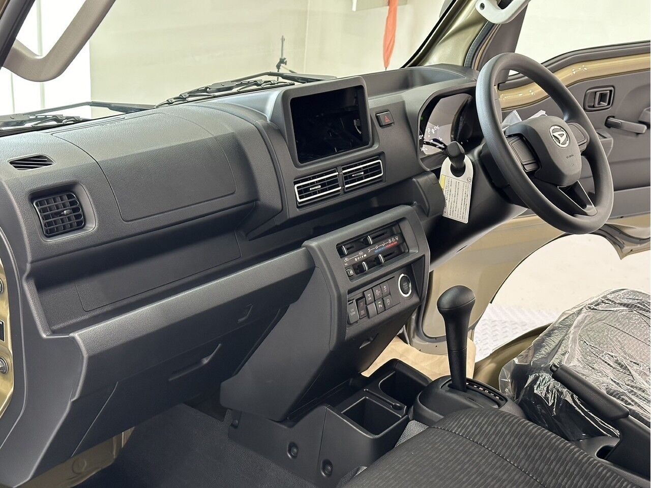 40054869-017.jpg