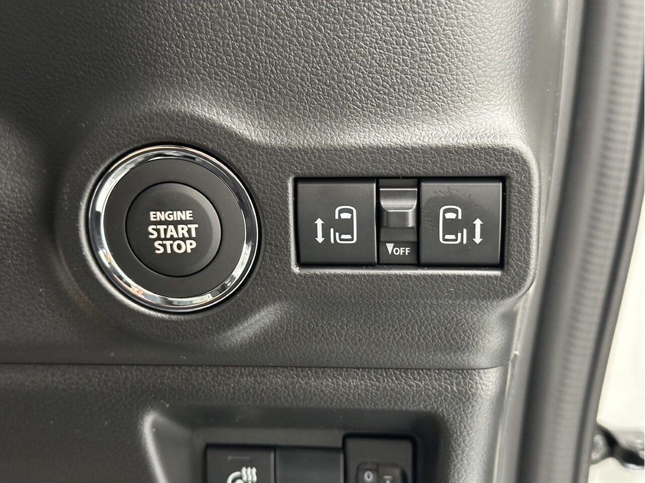 40055400-014.jpg