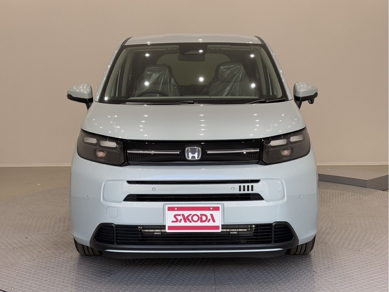 40055570-003.jpg
