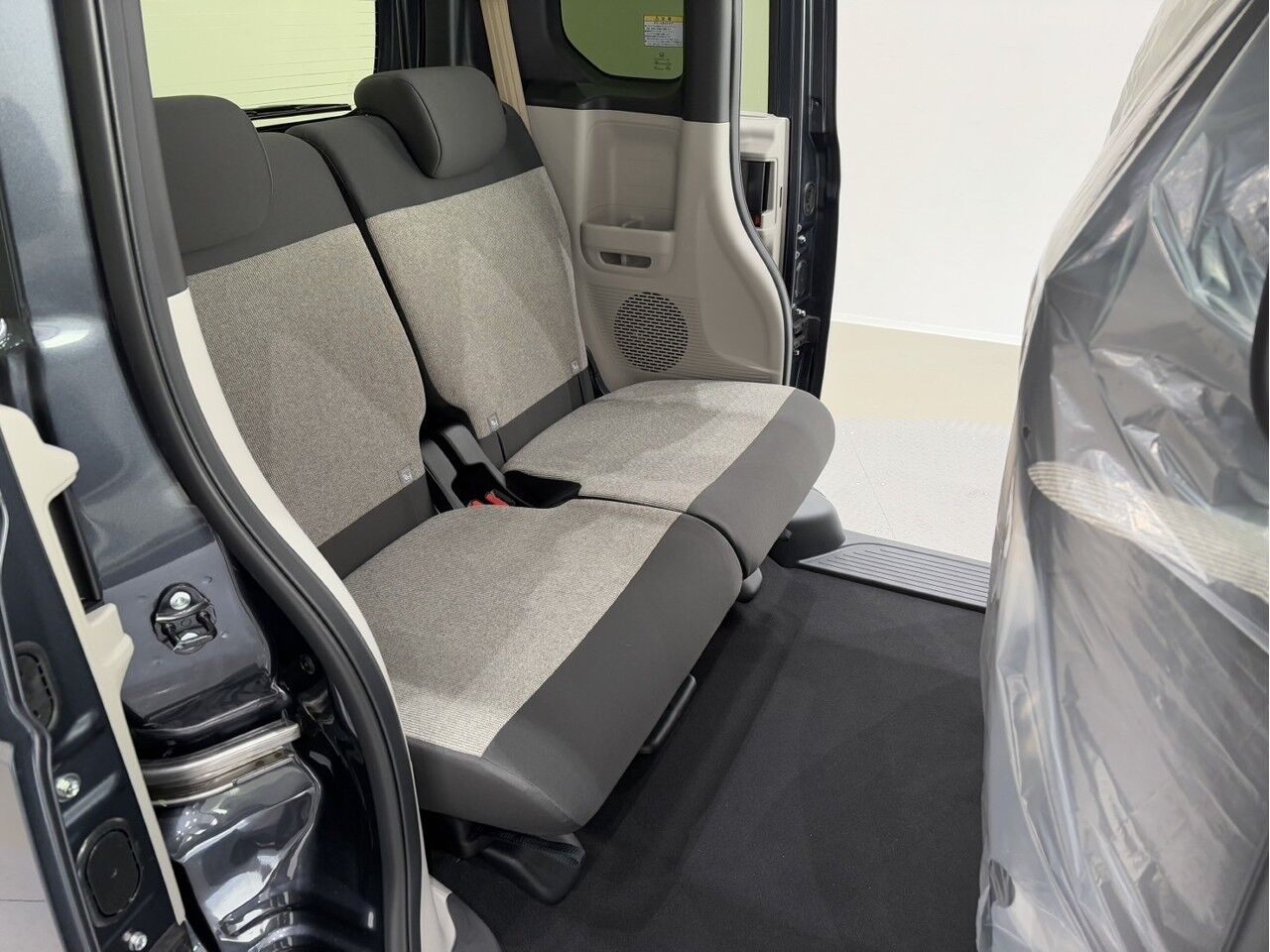 N-BOX ベース 4WD R7/6/28〜29限定 メテオロイドグレー