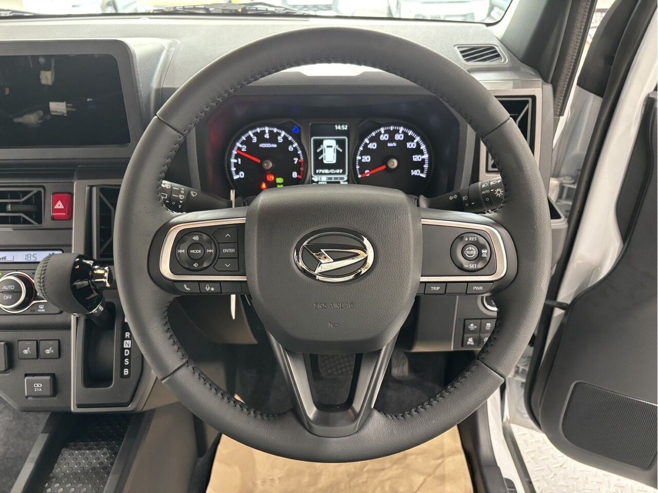 40057582-018.jpg