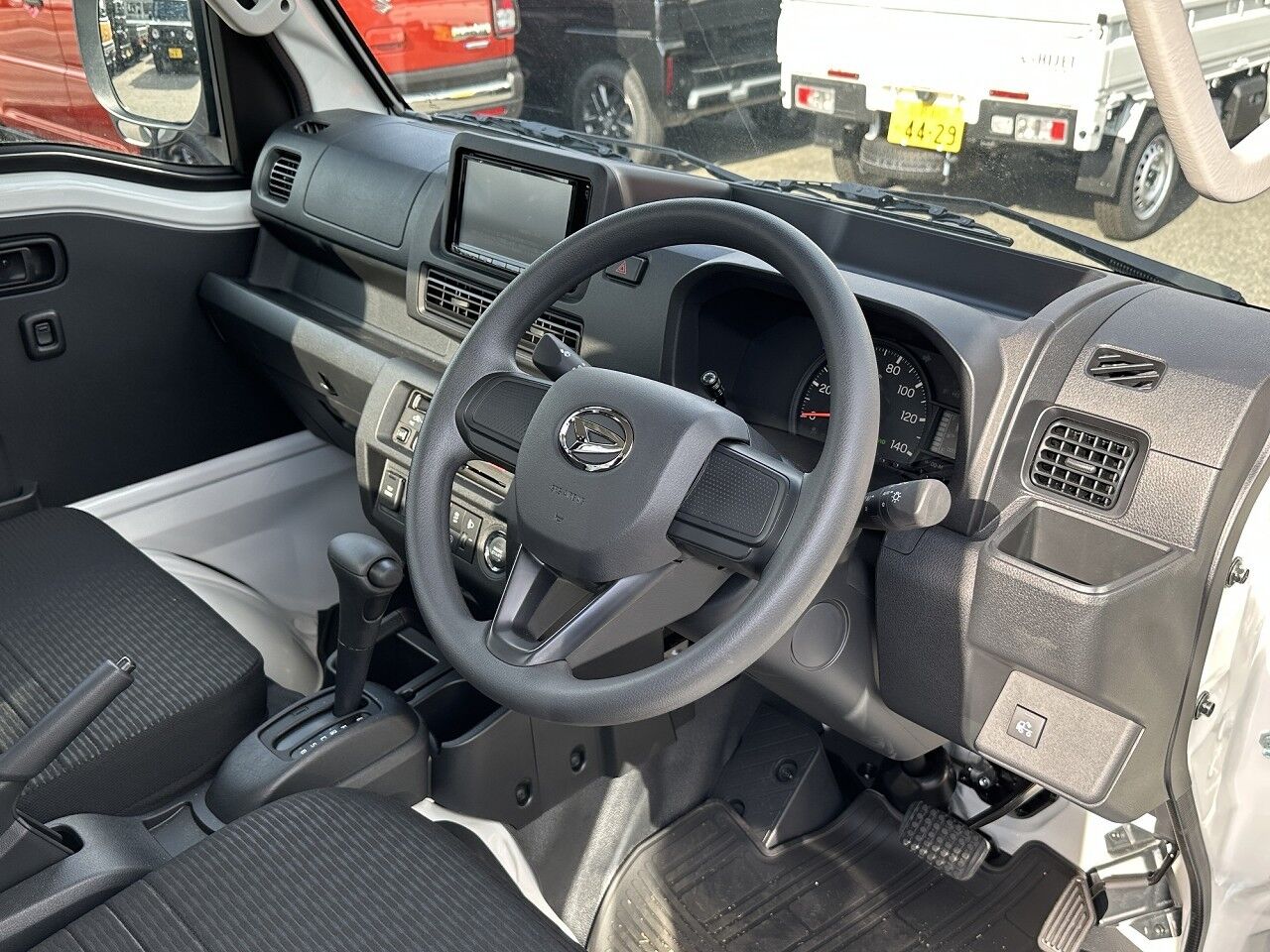 40058203-011.jpg