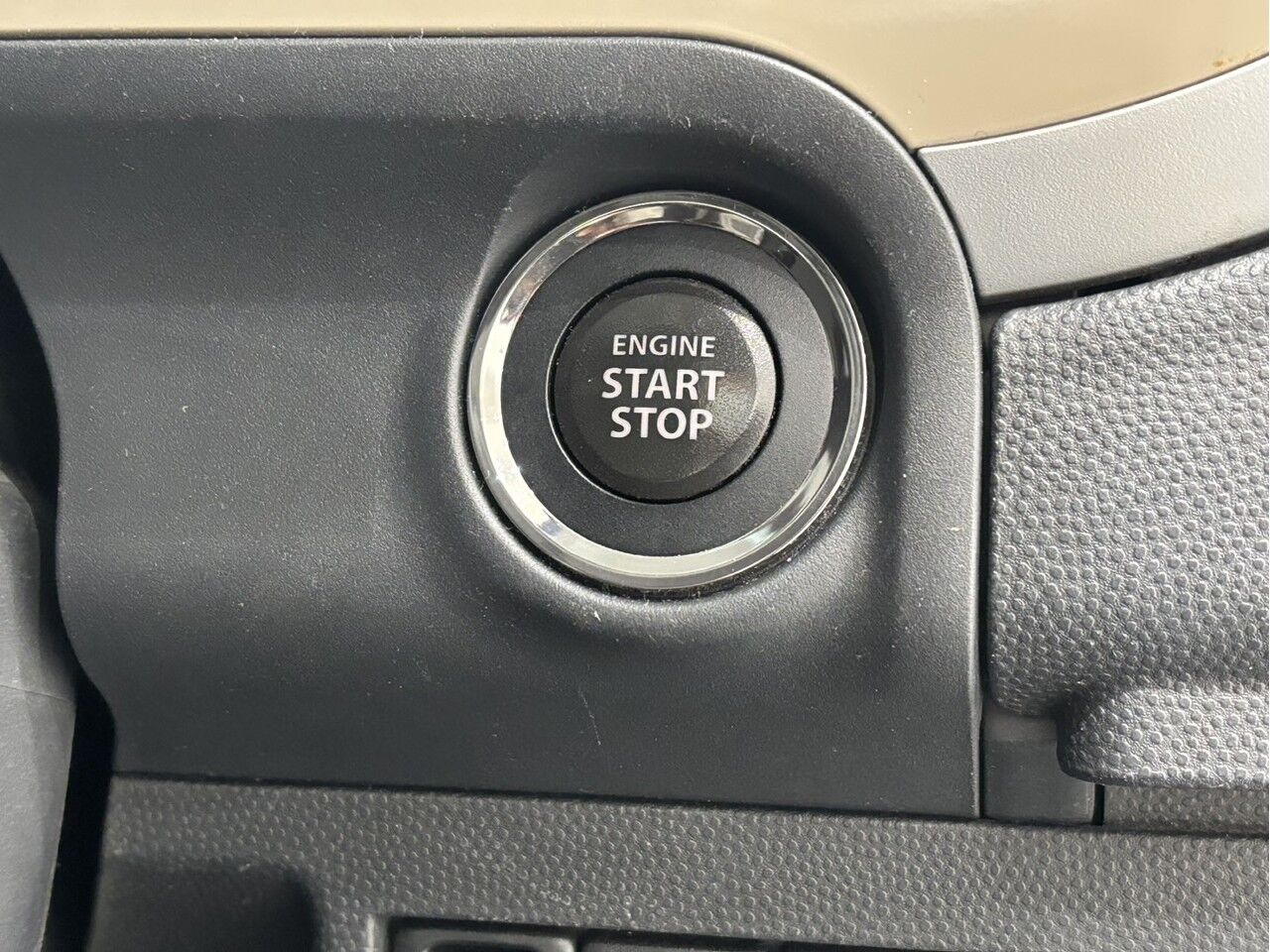 40059058-016.jpg