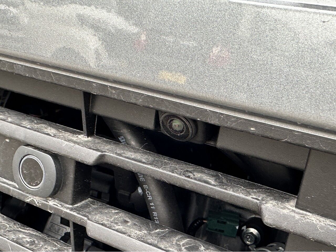 40059274-006.jpg