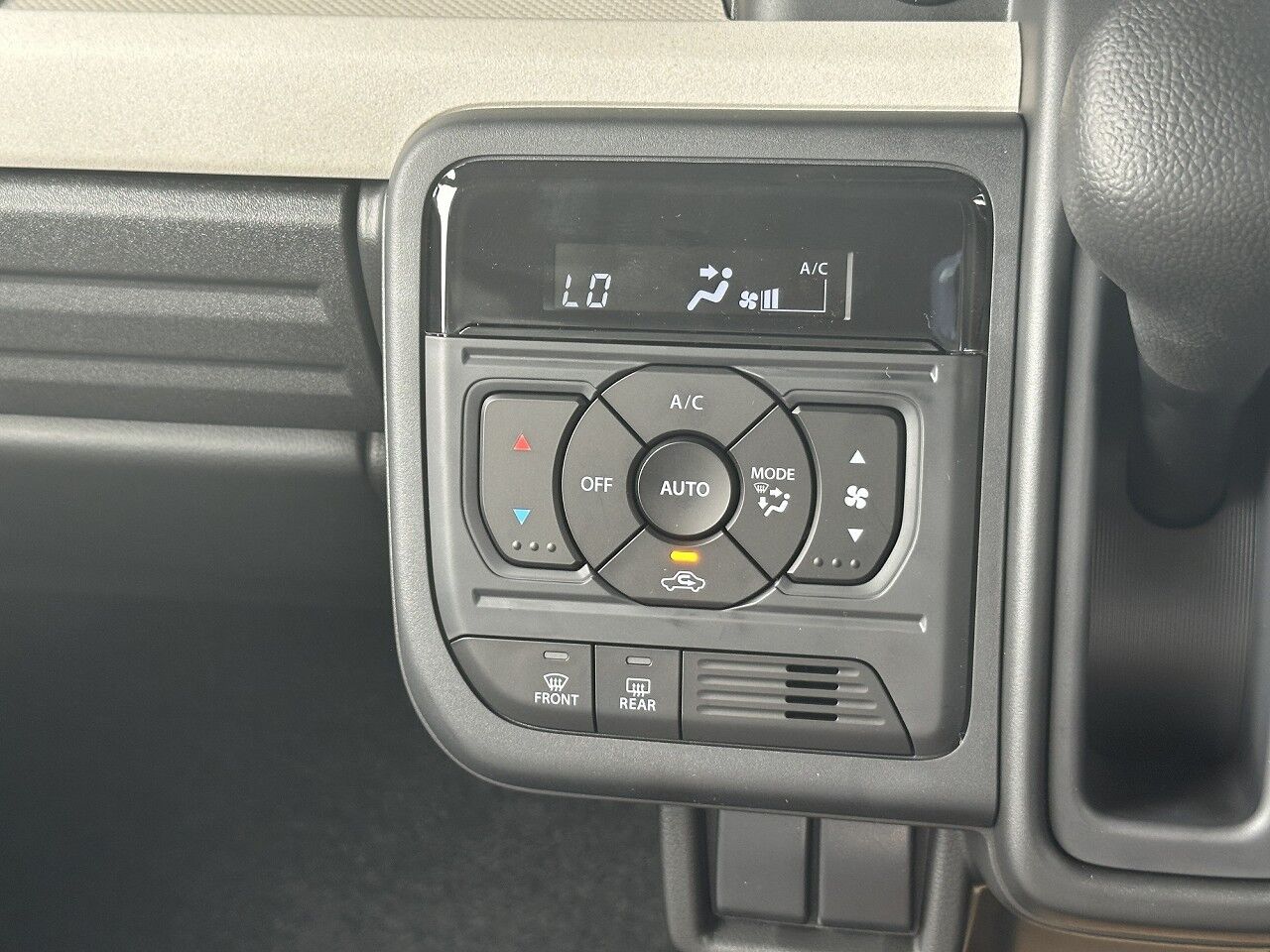 40059572-016.jpg