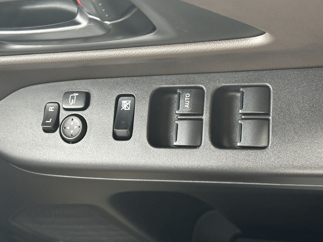 40059580-018.jpg