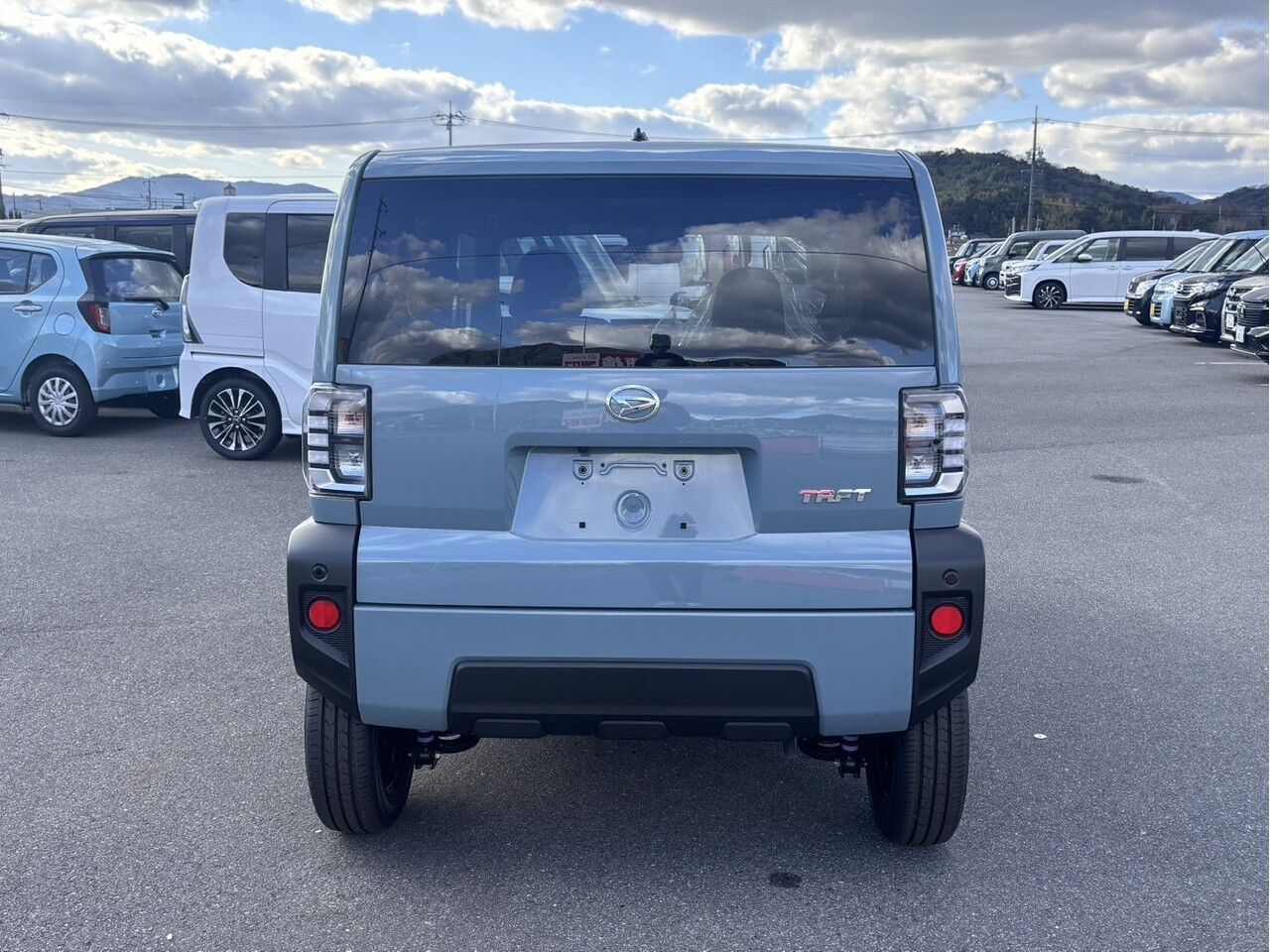 タフト X 9インチディスプレイオーディオ レイクブルーメタリックの