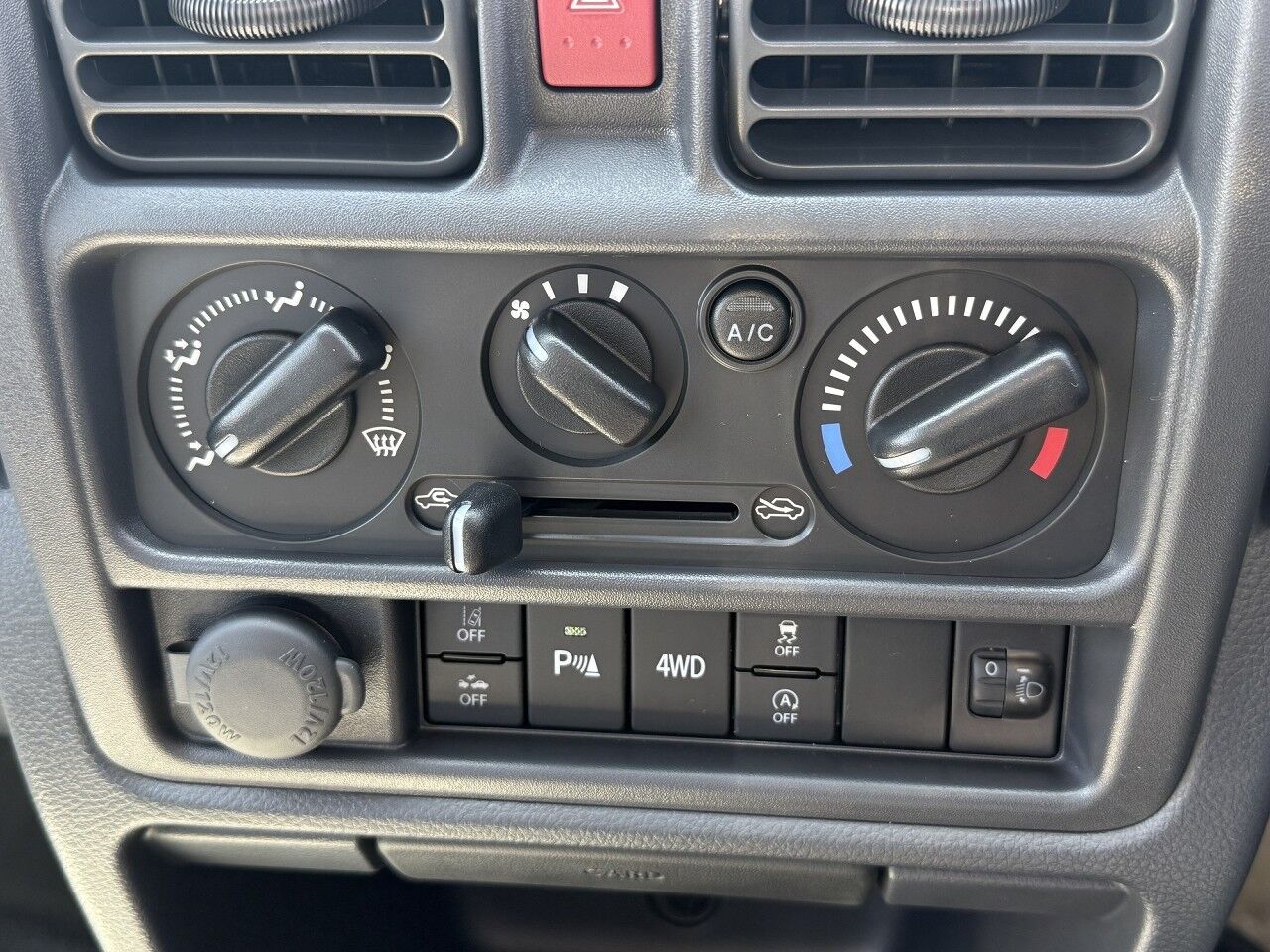 40059839-016.jpg