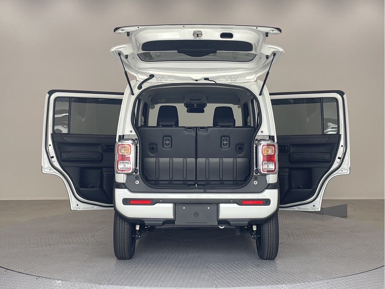ハスラー HYBRID G 8/22-8/31 限定車 ピュアホワイトパールの