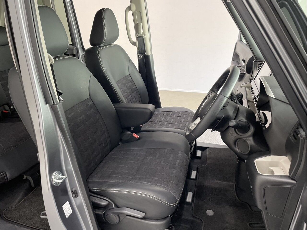 デリカミニ T Premium ディスプレイオーディオ ETC ドラレコ