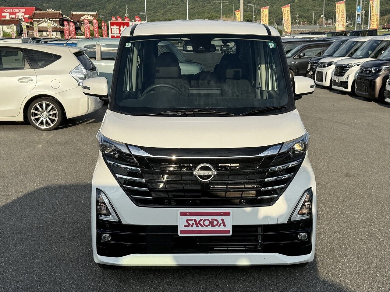 今日限定値下げ日産 ハイウェイスター ホワイト 今日限定値下げ日産 ハイウェイスター ホワイト 今日限定値下げ