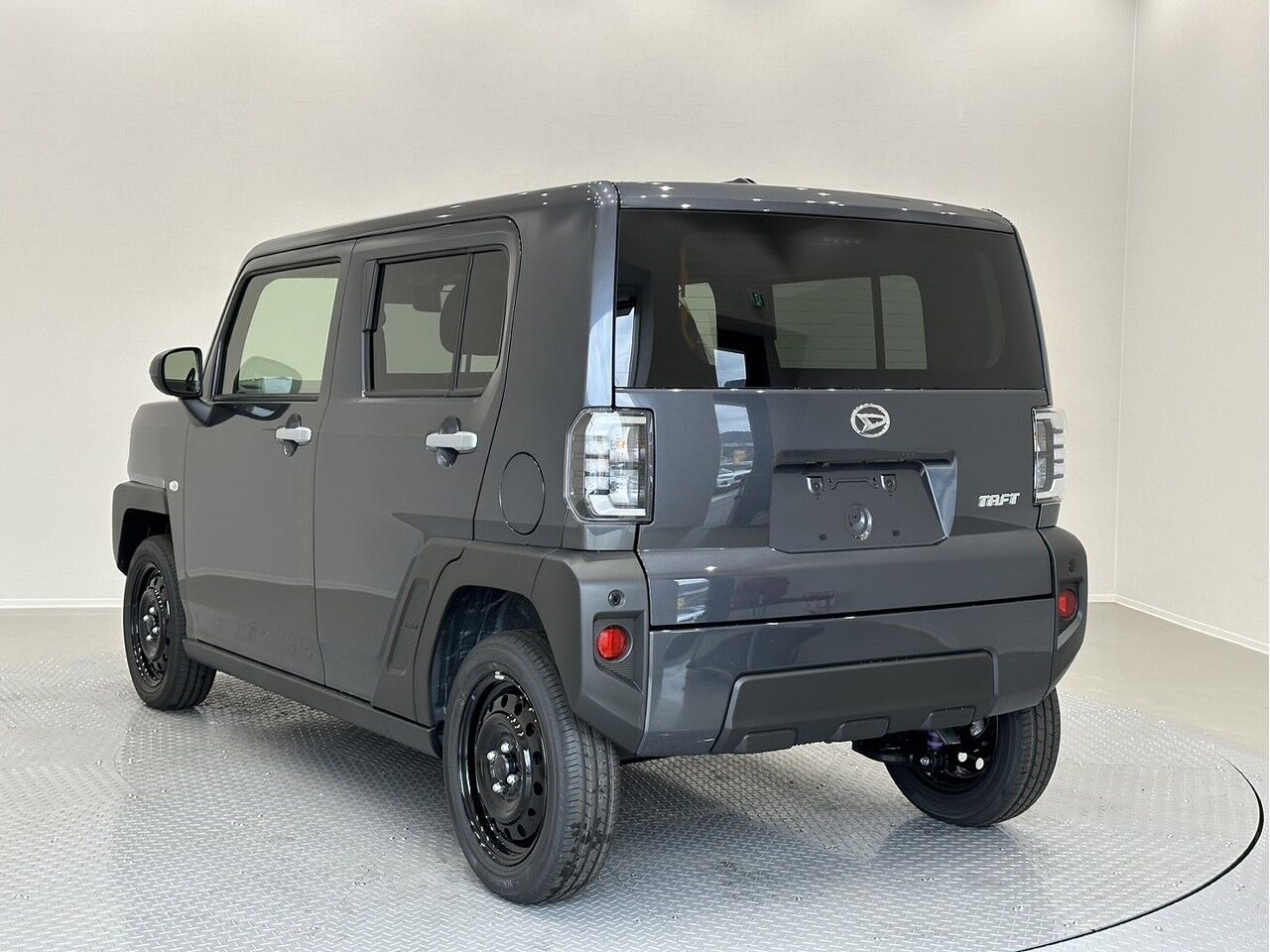 タフト X クロムグレーメタリックの在庫情報 - 東広島で軽自動車・普通