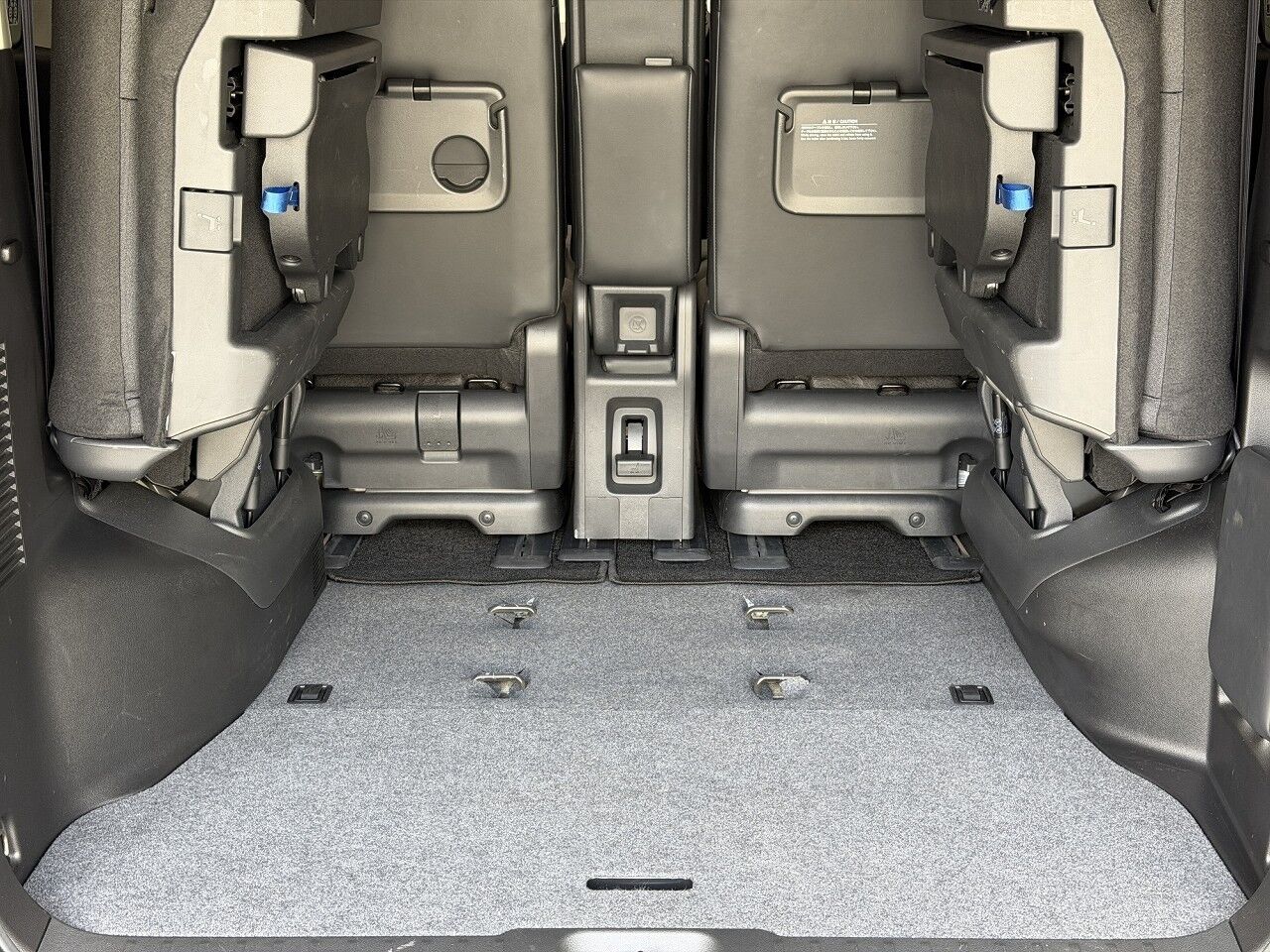 セレナ ハイウェイスターV ダイヤモンドブラックの在庫情報 | 広島県内