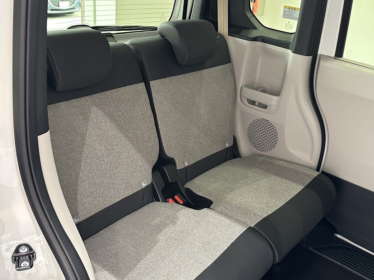 N-BOX ベース R8/6/13〜目玉車 プラチナホワイトパールの在庫情報