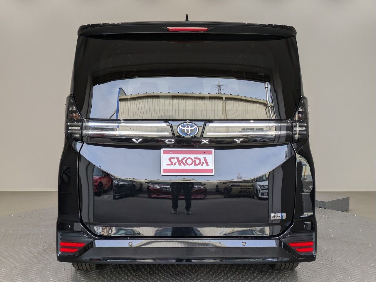 ヴォクシー HYBRID S-Z 7人乗り アティチュードブラックマイカの在庫