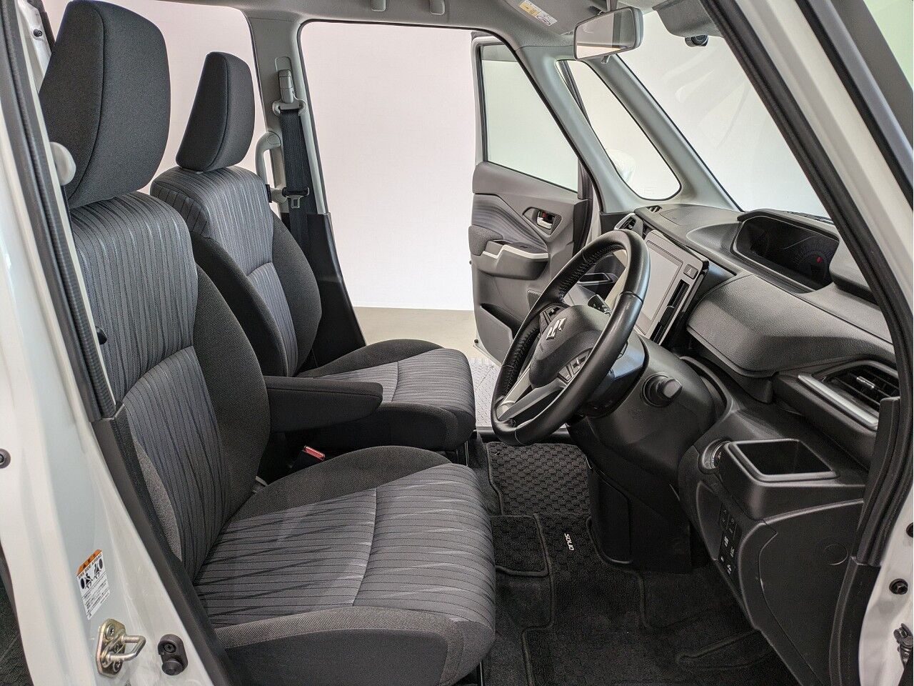 ソリオ HYBRID MZ ピュアホワイトパールの在庫情報 | サコダ車輌グループ