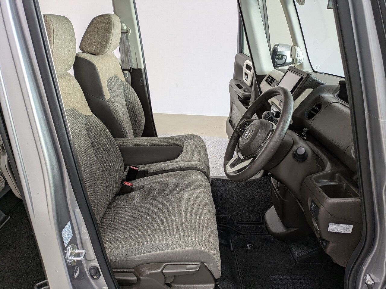 N-BOX L ルナシルバー・メタリックの在庫情報 | サコダ車輌グループ