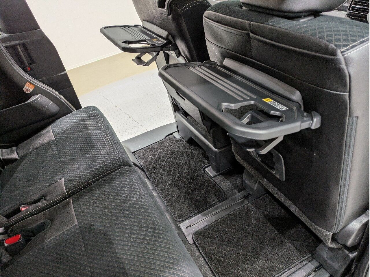 タント カスタムX レーザーブルークリスタルシャインの在庫情報