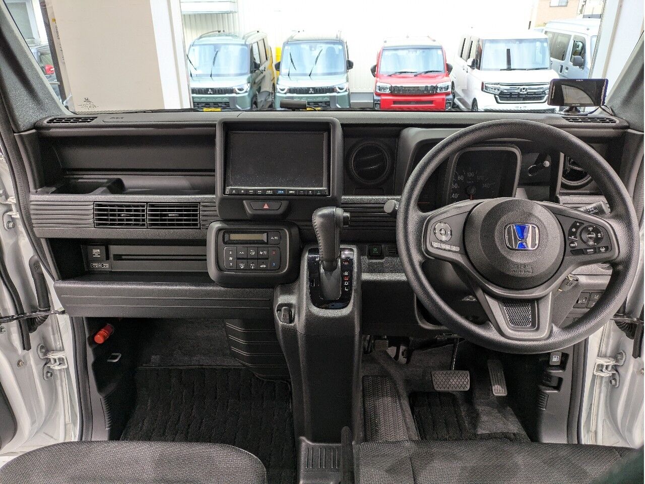 N-VAN L・ホンダセンシング純正ナビ タフタホワイトIIIの在庫情報