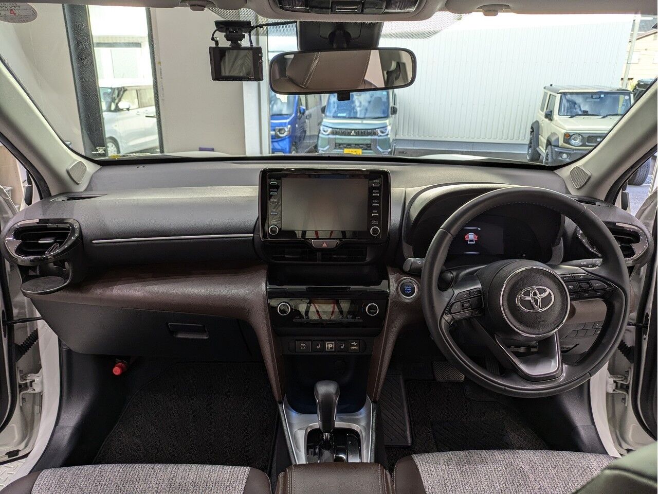 ヤリスクロス Z 8インチディスプレイオーディオ、ETC、前ドラレコ