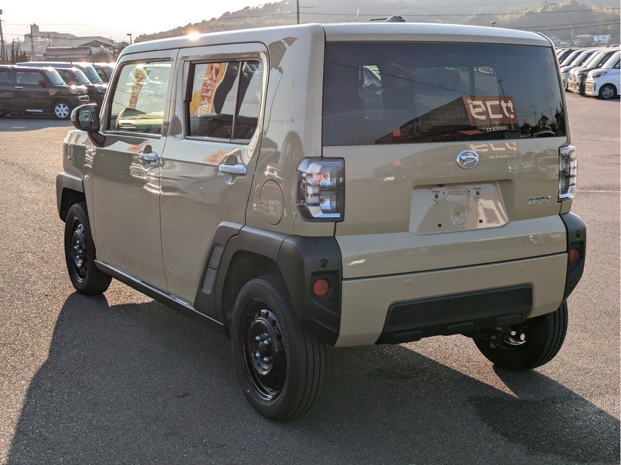 タフト X サンドベージュメタリックの在庫情報 - 東広島で軽自動車 タフト X サンドベージュメタリックの在庫情報 - 東広島で軽自動車