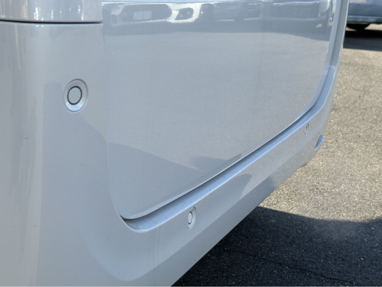 N-BOX ベース プラチナホワイト・パールの在庫情報 - 東広島で軽自動車