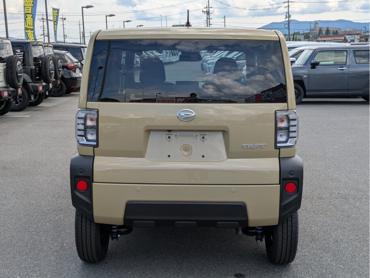 タフト X サンドベージュメタリックの在庫情報 - 東広島で軽自動車