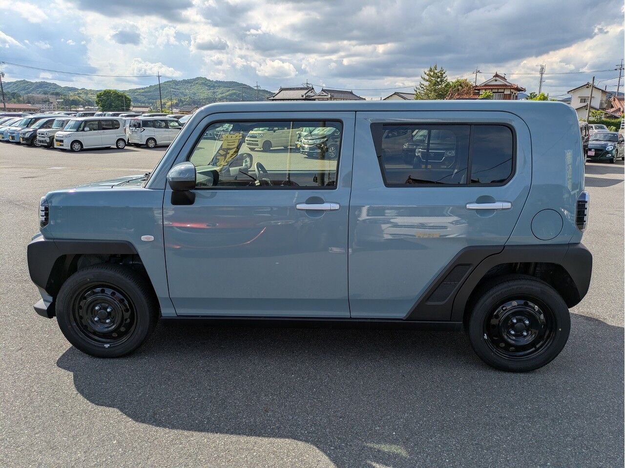 タフト X レイクブルーメタリックの在庫情報 | 広島最大級の自動車専門