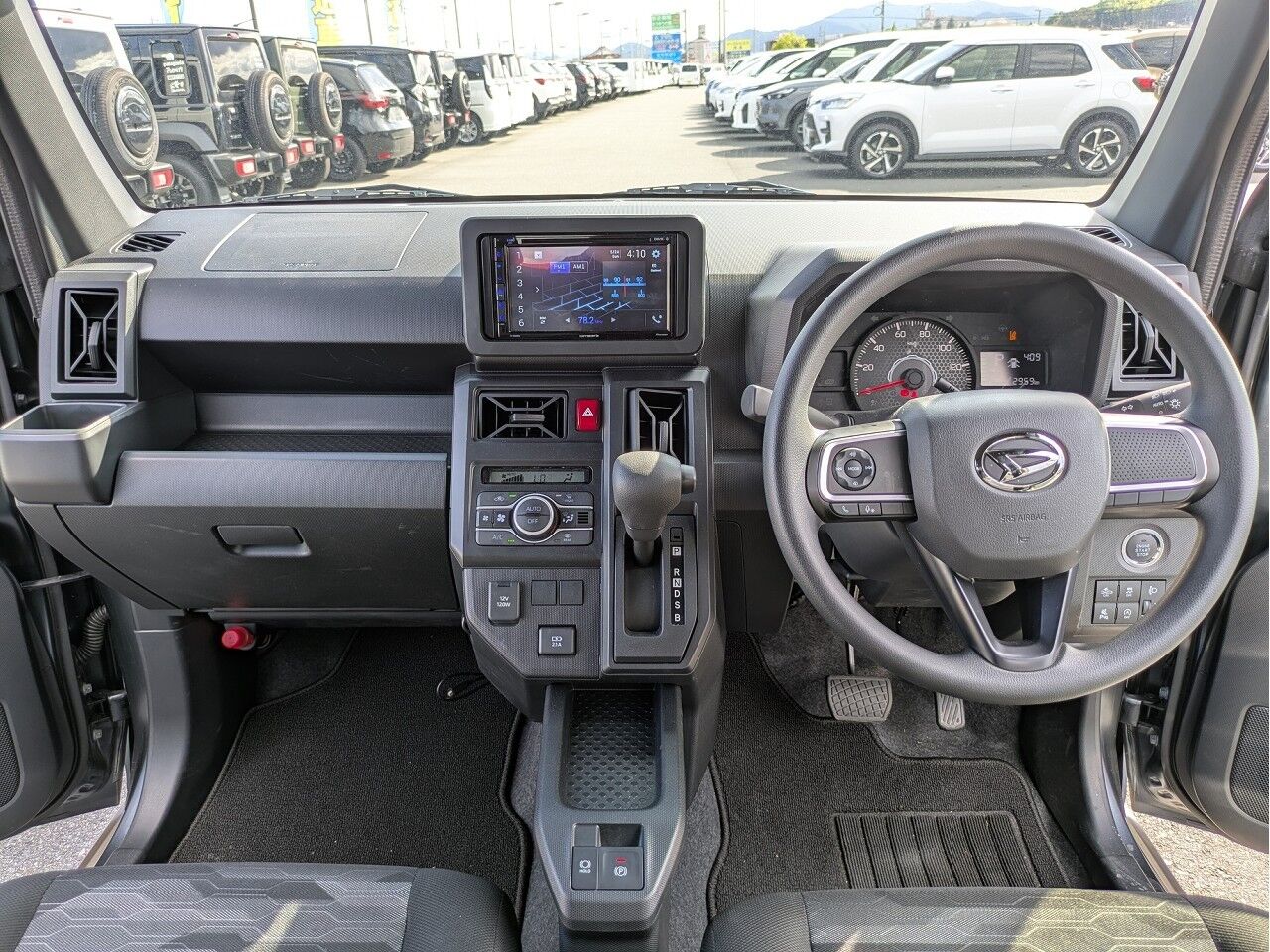 タフト X クロムグレーメタリックの在庫情報 - 東広島で軽自動車・普通